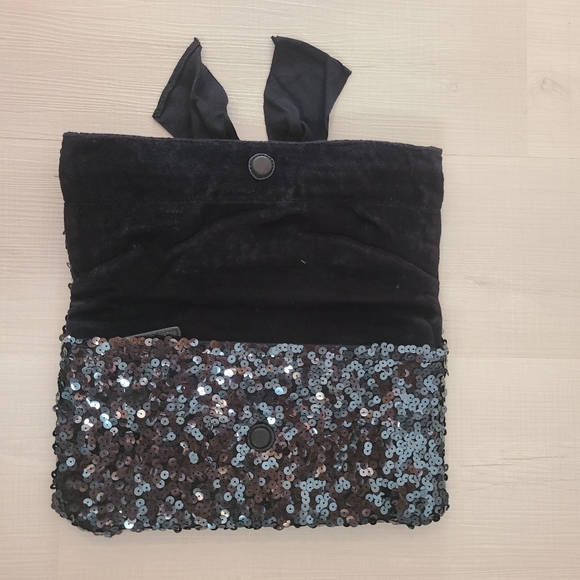 Juicy Couture Sequin Clutch Bag - Picture 4 of 6